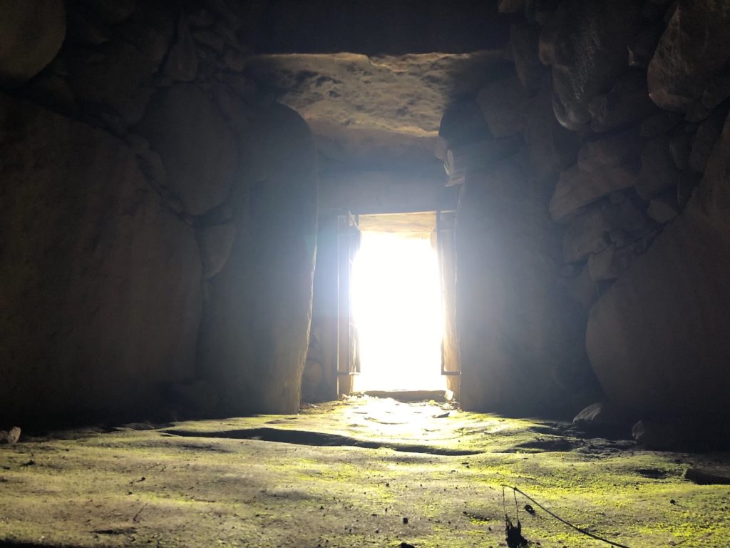 小長井町 長戸鬼塚古墳 内部